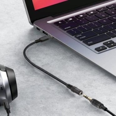 Audio cable with 3.5mm male - female jacks