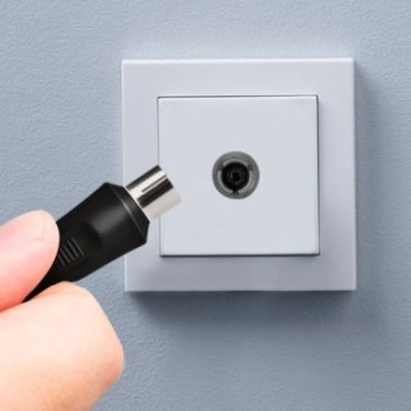 Male / female antenna cable + adapter 75dB