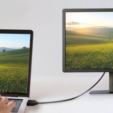 VGA (15 pin) monitor cable