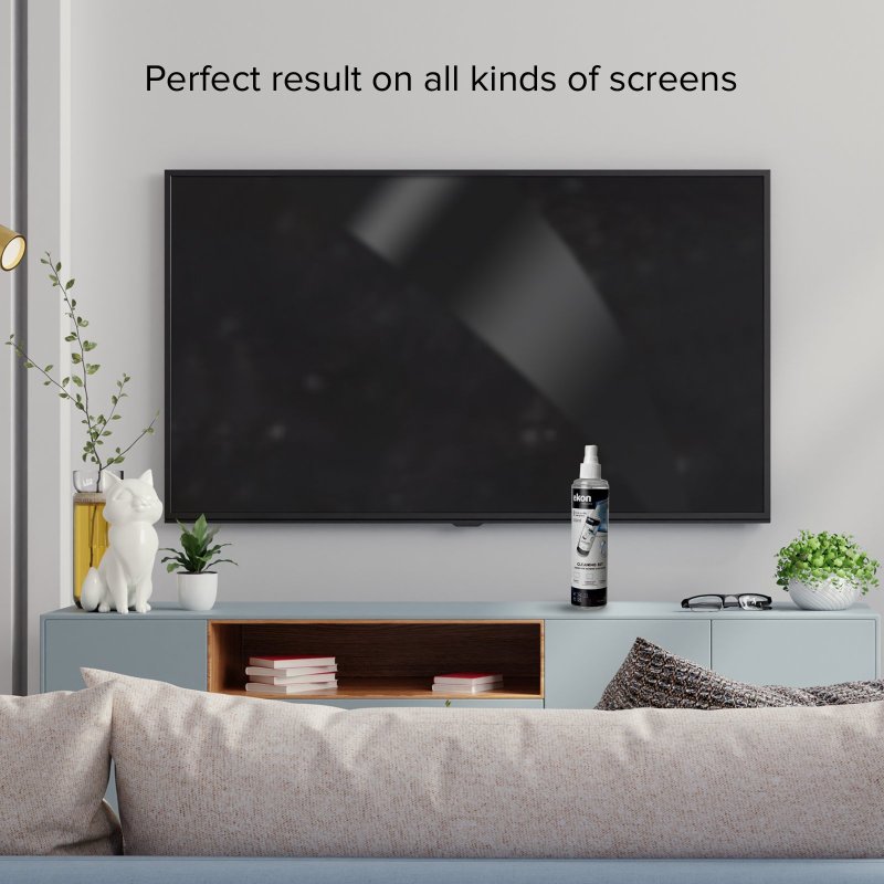Screen spray with cloth