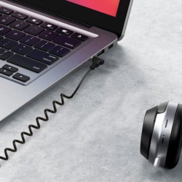 Spiral audio cable with 90° jack, 0.75m